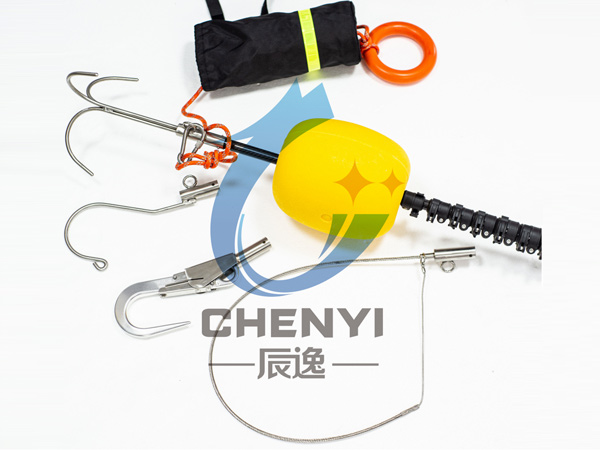 Telescopic rescue pole