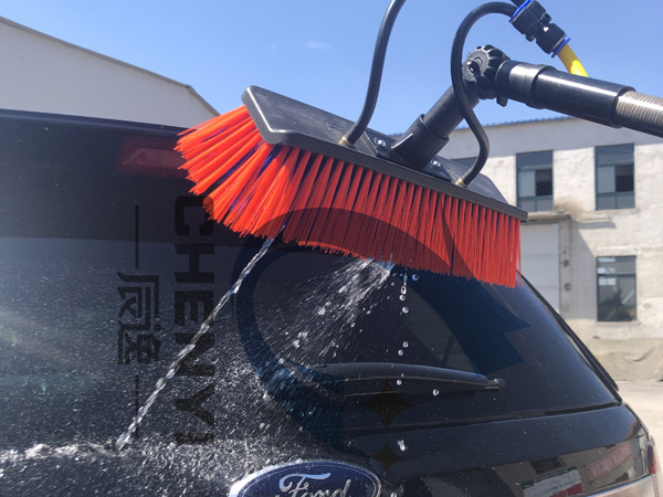 Telescopic cleaning pole