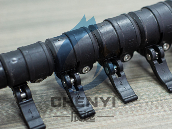 Telescopic pick pole