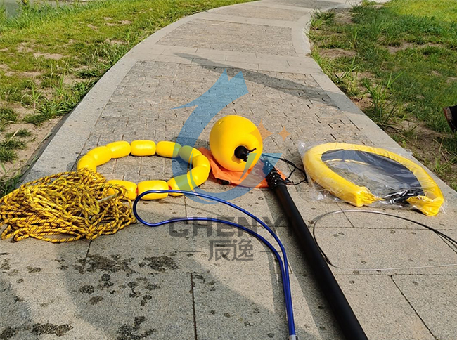 Telescopic rescue pole
